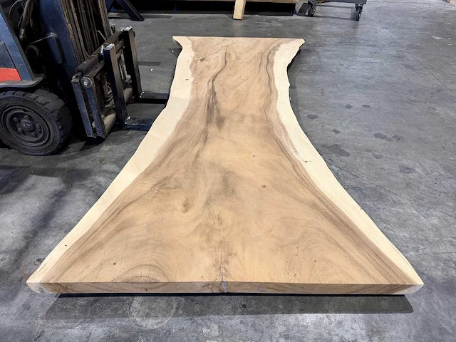 Suar boomstam tafelblad 300 cm. - afbeelding 3 van  4