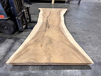 Suar boomstam tafelblad 300 cm. - afbeelding 3 van  4
