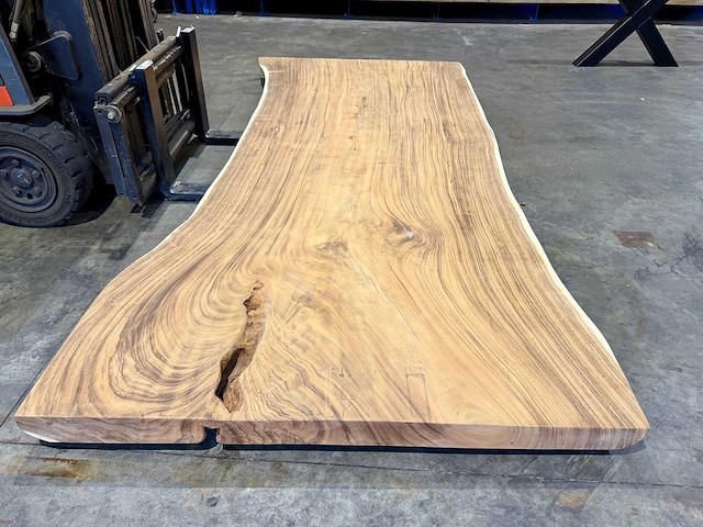 Suar boomstam tafelblad 300 cm. - afbeelding 3 van  3
