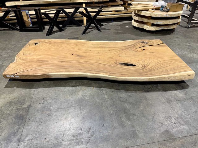 Suar boomstam tafelblad 330 cm. - afbeelding 2 van  4