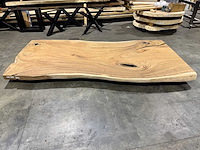 Suar boomstam tafelblad 330 cm. - afbeelding 2 van  4