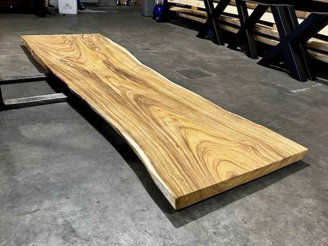 Suar boomstam tafelblad 350 cm - afbeelding 1 van  2