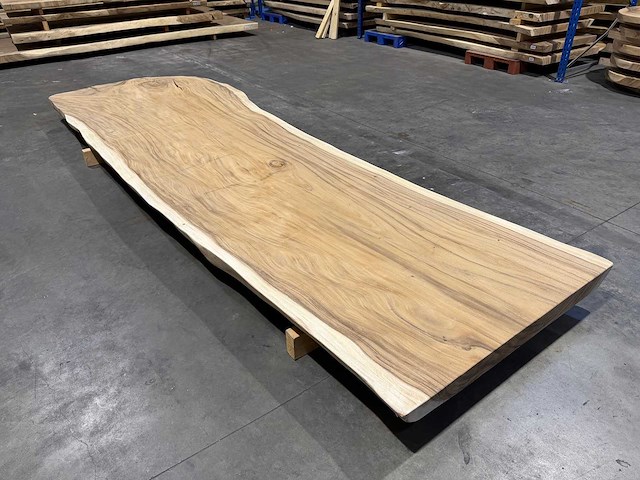 Suar boomstam tafelblad 450 cm. - afbeelding 6 van  7