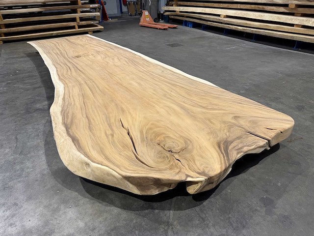 Suar boomstam tafelblad 450 cm. - afbeelding 7 van  7