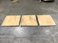 Suar boomstam tafelblad ca 75x75 (3x) - afbeelding 1 van  2