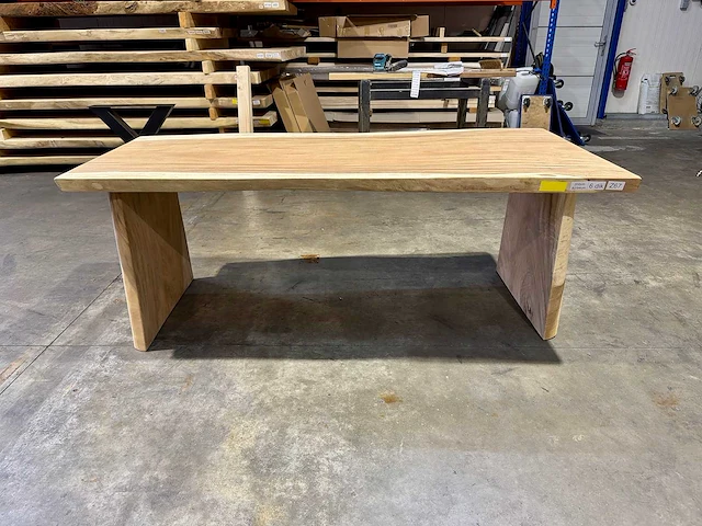 Suar boomstamtafel 200 cm. - afbeelding 5 van  5