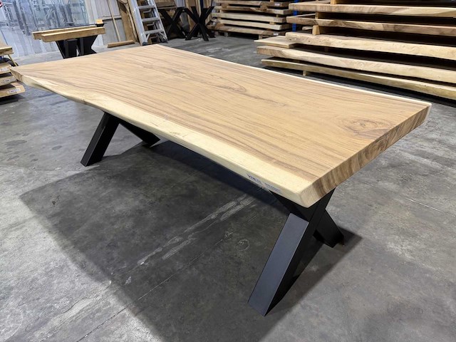 Suar boomstamtafel 220 cm. - afbeelding 1 van  3