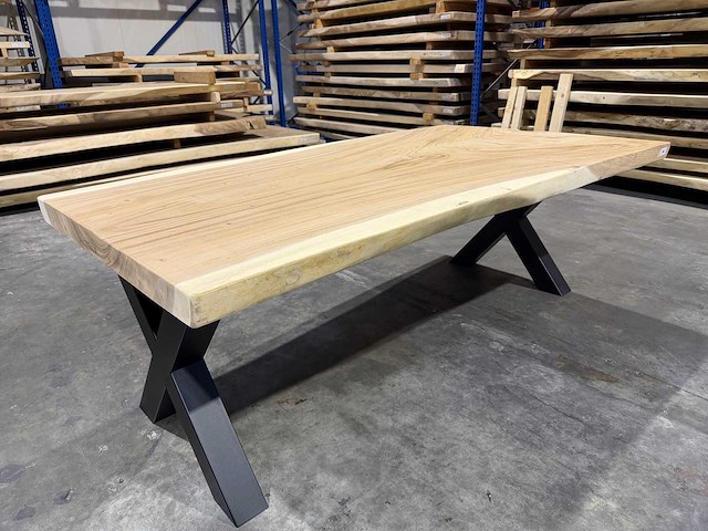 Suar boomstamtafel 220 cm. - afbeelding 1 van  3