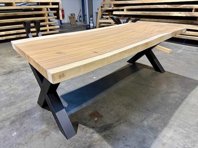 Suar boomstamtafel 220 cm. - afbeelding 1 van  3