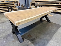 Suar boomstamtafel 220 cm.