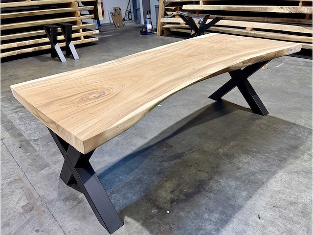 Suar boomstamtafel 220 cm. - afbeelding 1 van  3