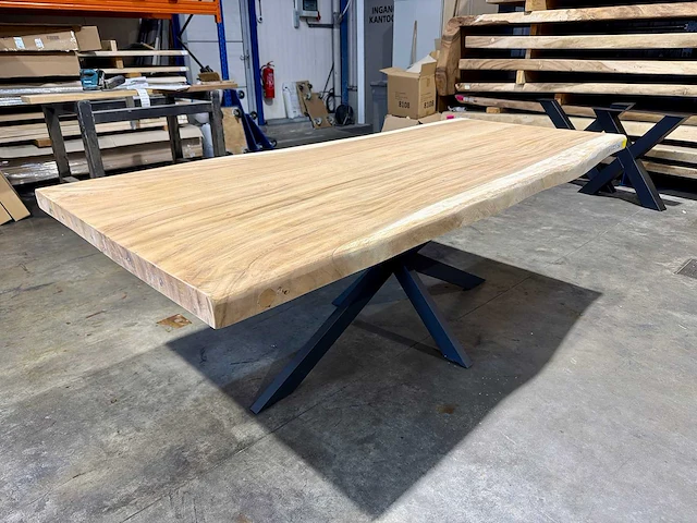 Suar boomstamtafel 220 cm. - afbeelding 2 van  3