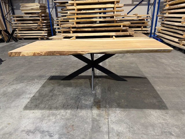 Suar boomstamtafel 240 cm. - afbeelding 1 van  4