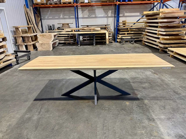 Suar boomstamtafel 250 cm. - afbeelding 1 van  5