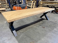 Suar boomstamtafel 260 cm.