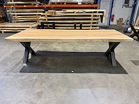 Suar boomstamtafel 280 cm.