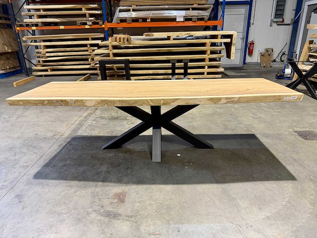 Suar boomstamtafel 280 cm. - afbeelding 1 van  3