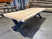 Suar boomstamtafel 280 cm.