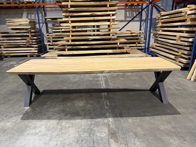 Suar boomstamtafel 300 cm. - afbeelding 2 van  4