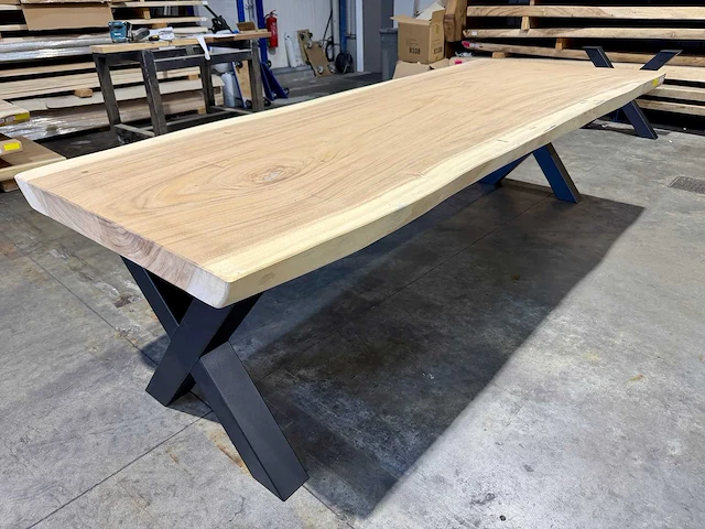 Suar boomstamtafel 300 cm. - afbeelding 1 van  4