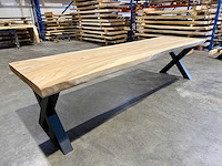 Suar boomstamtafel 300 cm.