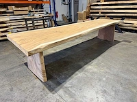 Suar boomstamtafel 350 cm.