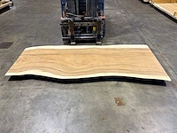 Suar boomstamtafelblad 250 cm.