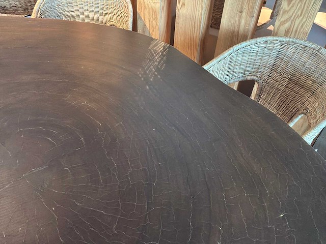 Suar houten eetkamertafel - afbeelding 9 van  11