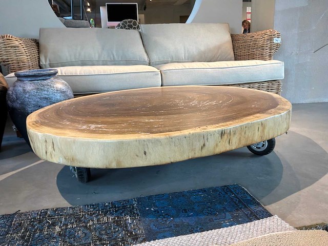 Suar houten salontafel - afbeelding 3 van  5
