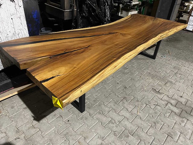 Suar tafel 3250x1200x90mm - afbeelding 1 van  3