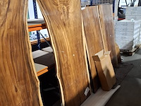 Suar/walnut wood tafel in epoxy 200x90, wood, 2025 - afbeelding 1 van  5