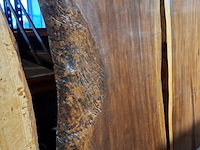 Suar/walnut wood tafel in epoxy 200x90, wood, 2025 - afbeelding 4 van  6