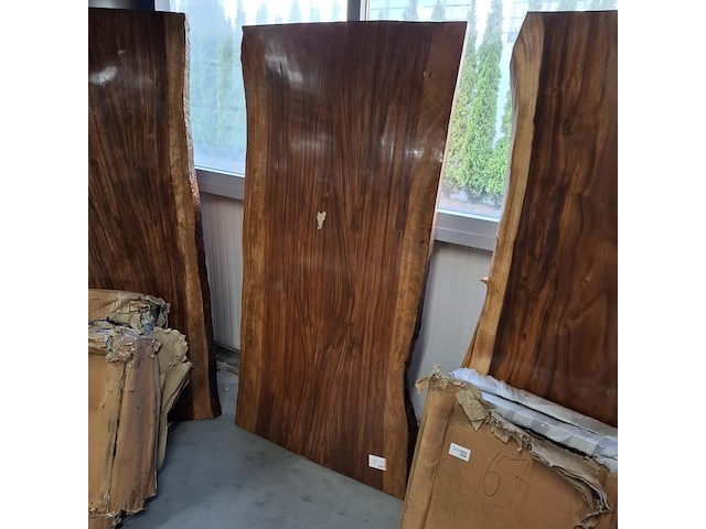 Suarwood tafel epoxy 200x100 met potenset u, 2025 - afbeelding 2 van  5