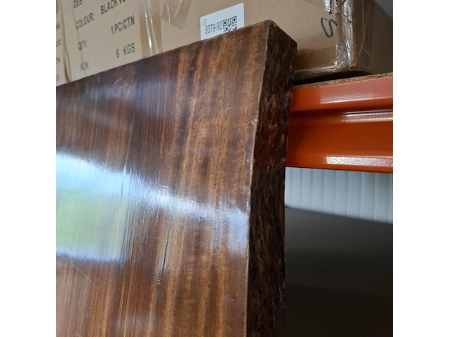 Suarwood tafel epoxy 200x100 met potenset u, 2025 - afbeelding 3 van  6