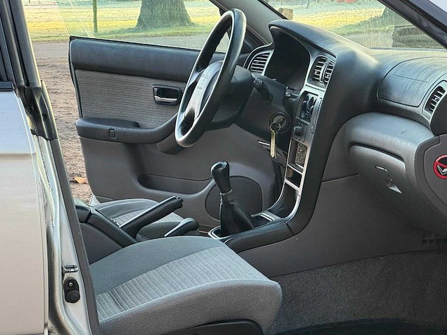 Subaru - 2000 - legacy touring wagon - 2.0 lx awd - 37-ft-zt - afbeelding 7 van  17
