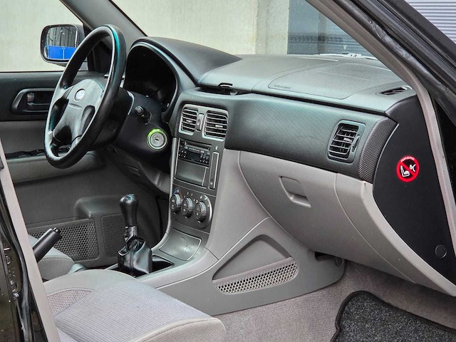 Subaru - 2002 - forester - 2.0 awd x - 83-nf-nj - afbeelding 17 van  25