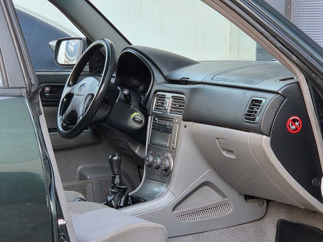 Subaru - 2004 - forester - 2.0 awd - 75-ns-kv - afbeelding 15 van  24