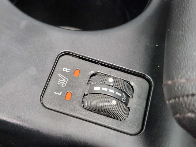 Subaru - 2004 - legacy touring wagon - 2.5i - 66-pj-vr - afbeelding 16 van  28