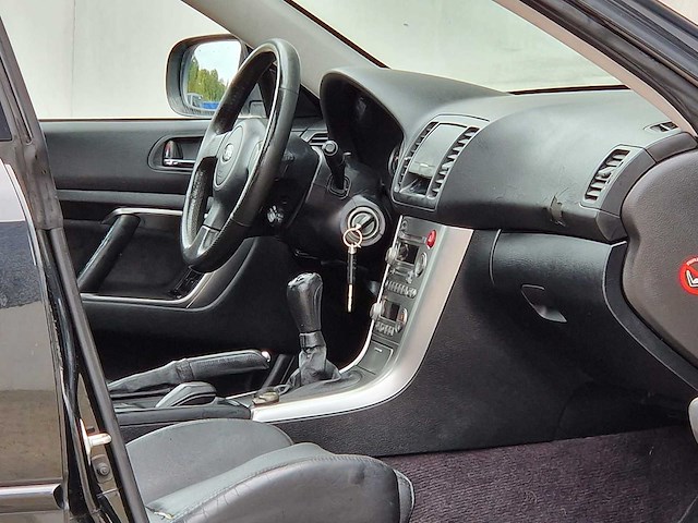Subaru - 2004 - legacy touring wagon - 2.5i - 66-pj-vr - afbeelding 8 van  28