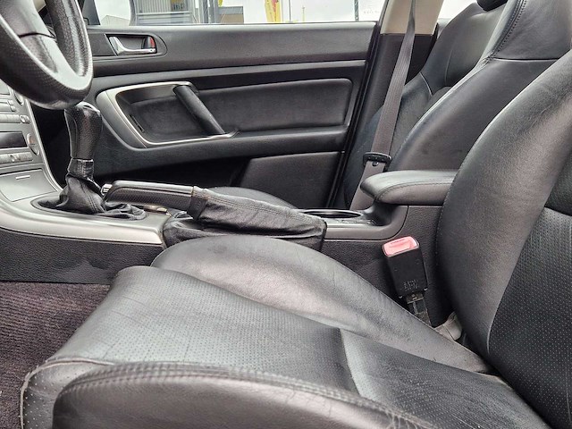 Subaru - 2004 - legacy touring wagon - 2.5i - 66-pj-vr - afbeelding 19 van  28