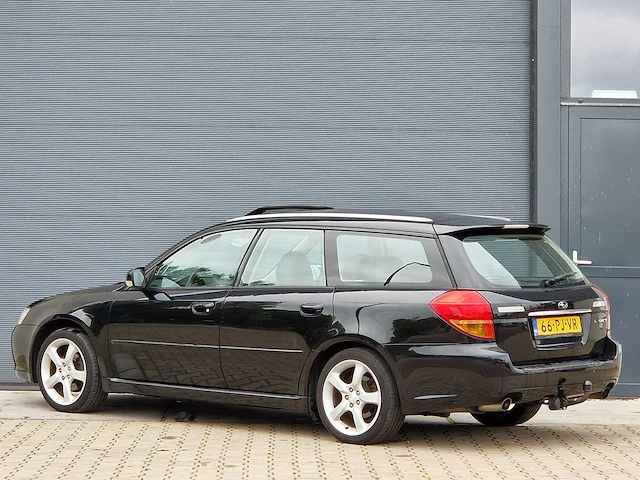 Subaru - 2004 - legacy touring wagon - 2.5i - 66-pj-vr - afbeelding 27 van  28