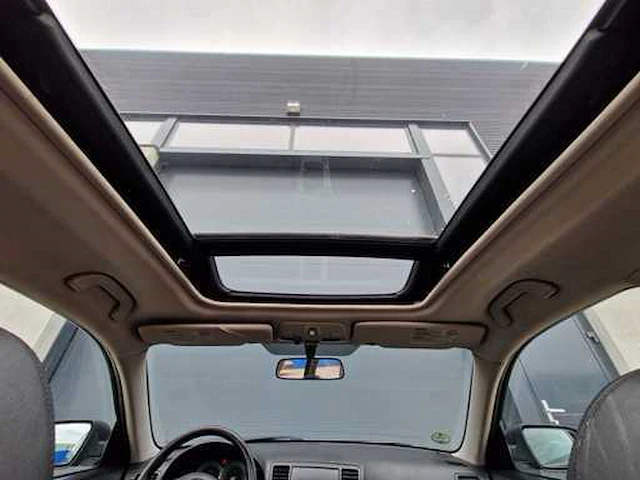 Subaru - 2004 - legacy touring wagon - 2.5i - afbeelding 17 van  28