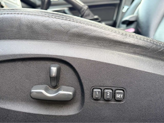 Subaru - 2004 - outback - personenauto - afbeelding 7 van  16