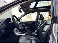Subaru - 2004 - outback - personenauto - afbeelding 10 van  11