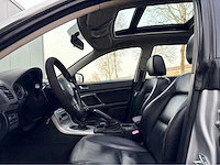 Subaru - 2004 - outback - personenauto - afbeelding 16 van  17
