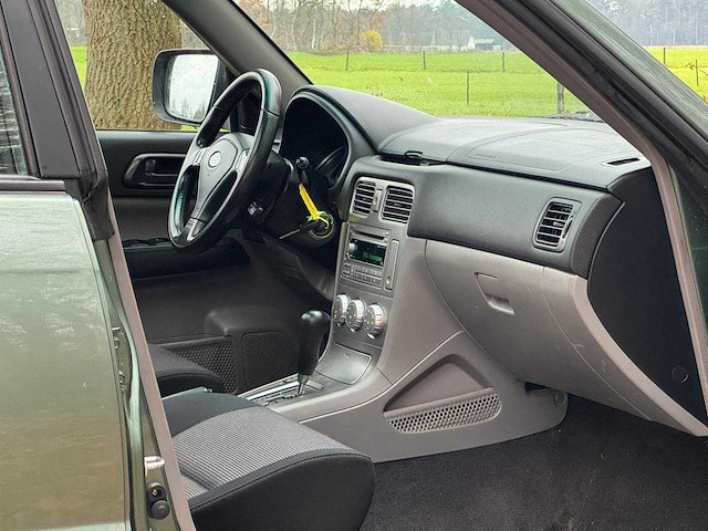Subaru - 2005 - forester - 2.0 x comfort pack - jpb-87-z - afbeelding 13 van  25