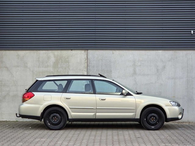 Subaru - 2005 - outback - 2.5i - 57-rb-vb - afbeelding 18 van  23