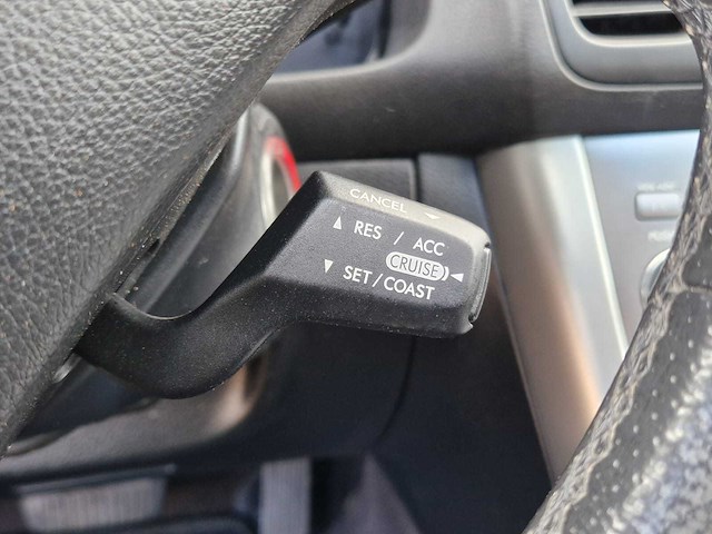 Subaru - 2005 - outback - 2.5i - 71-rg-rh - afbeelding 8 van  24