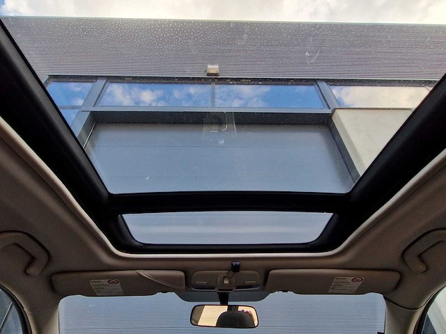 Subaru - 2005 - outback - 2.5i - 71-rg-rh - afbeelding 15 van  24