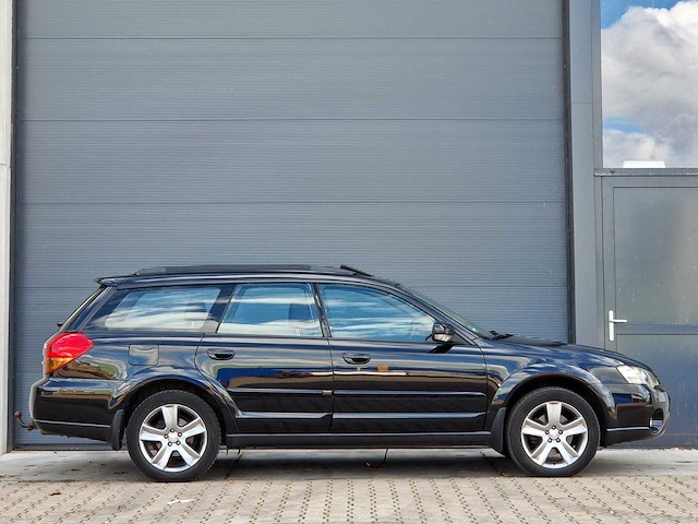 Subaru - 2005 - outback - 2.5i - 71-rg-rh - afbeelding 19 van  24